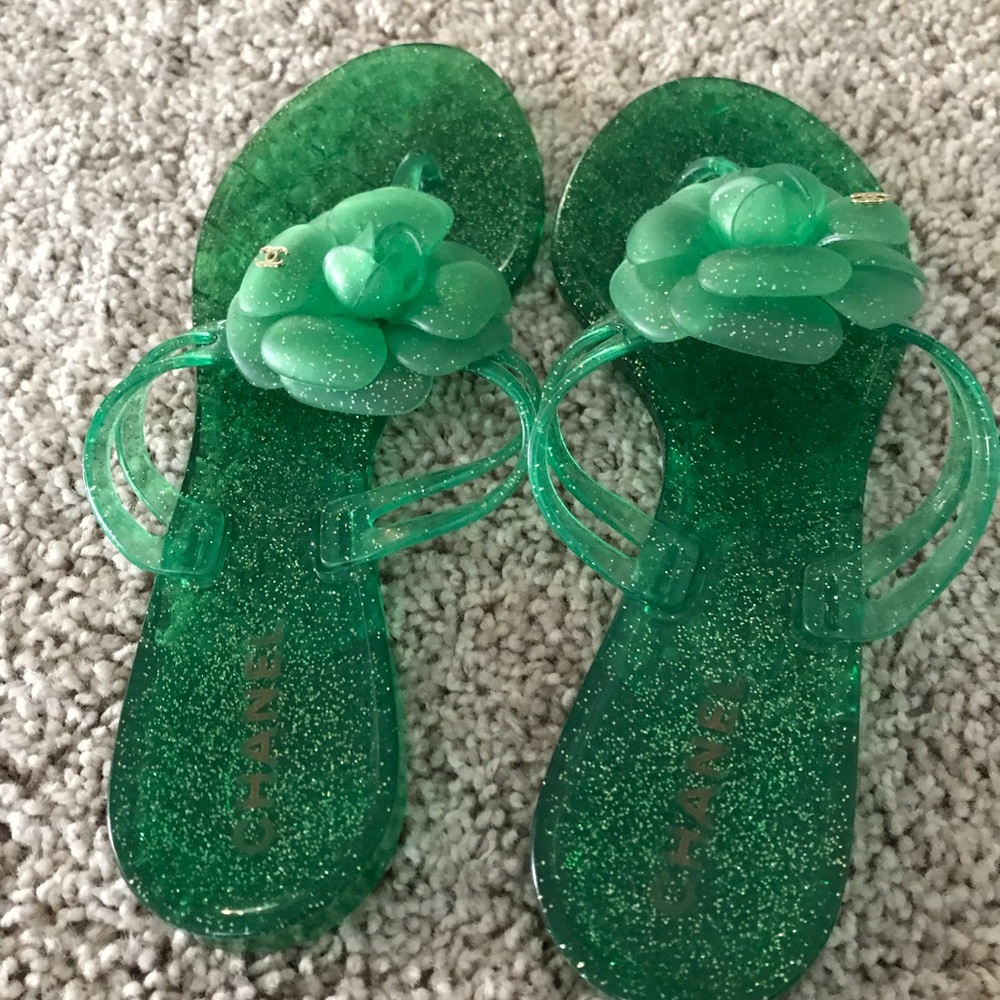 Green Chanel jelly sandals